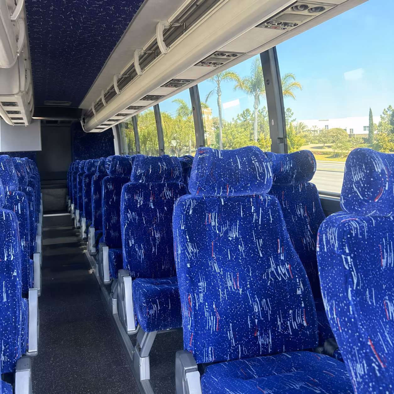 charter buses for conventions and conferences at the overland park convention center