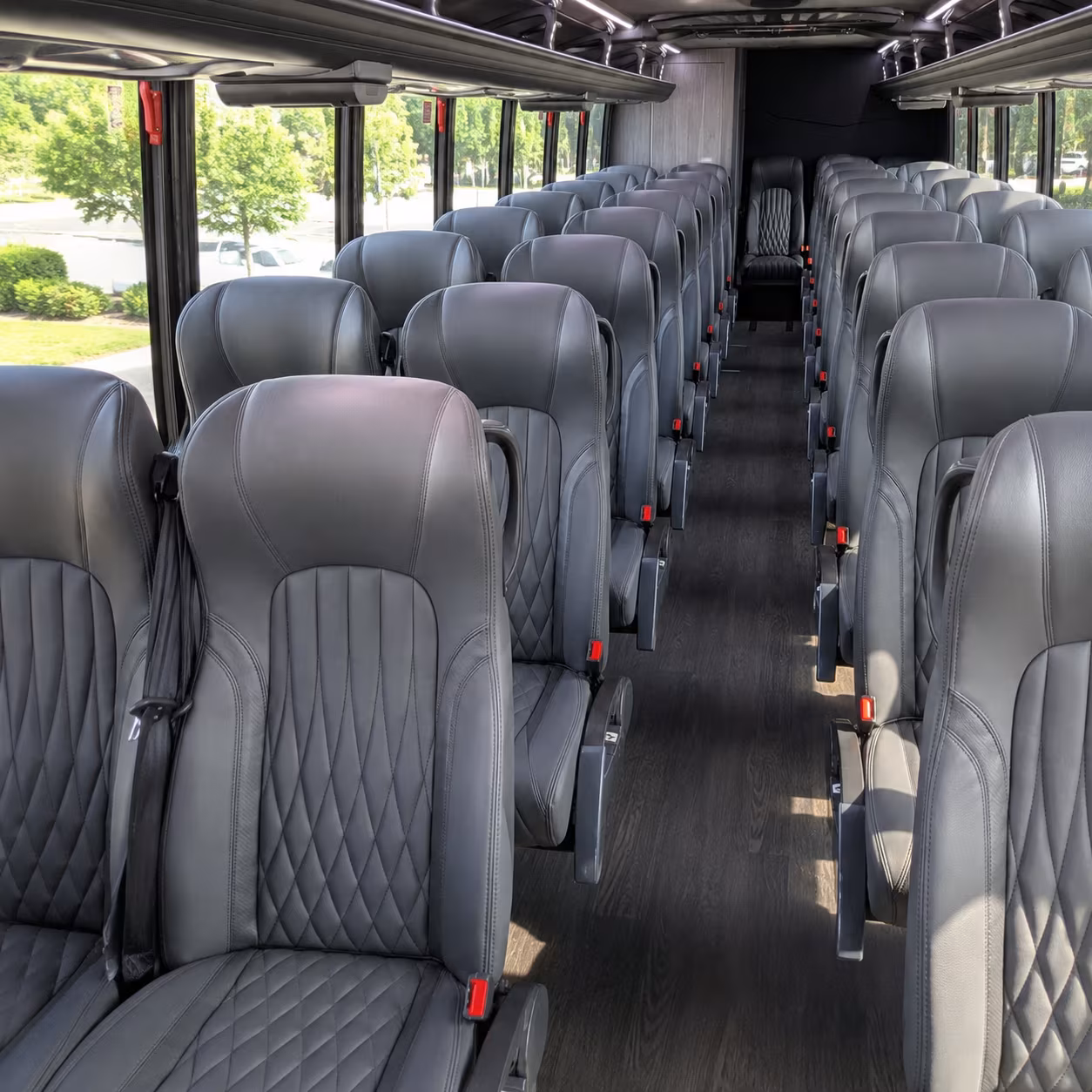 minibus wine tours for small groups across johnson county