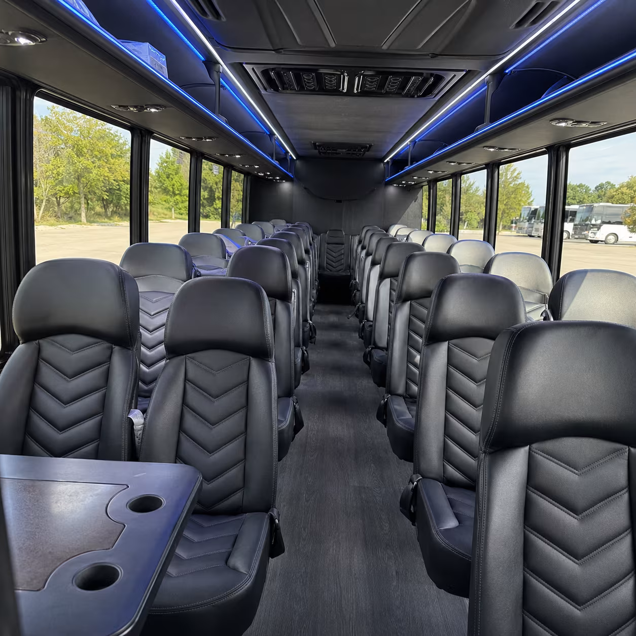 minibuses for vip delegations and executive convention transfers in overland park