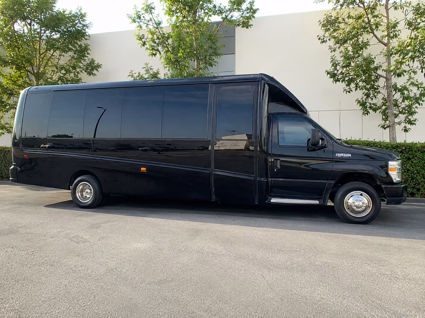 overland park bus rental service area