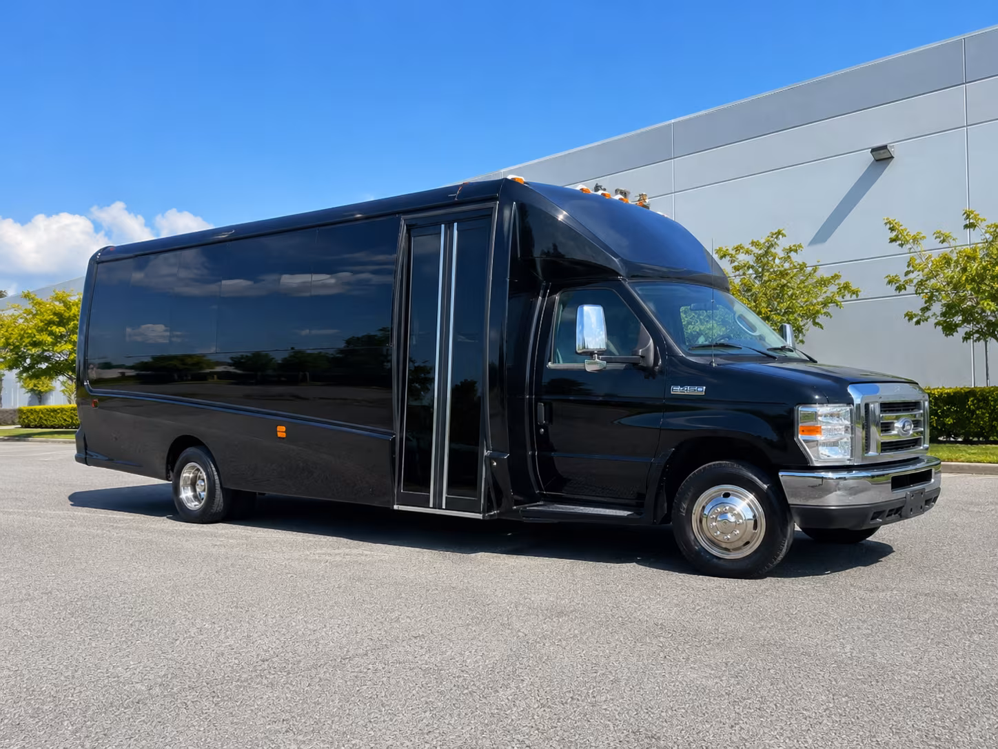 overland park new years eve party bus rental
